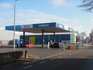 Tankstation Kreuze Dolderweg 10 Steenwijk